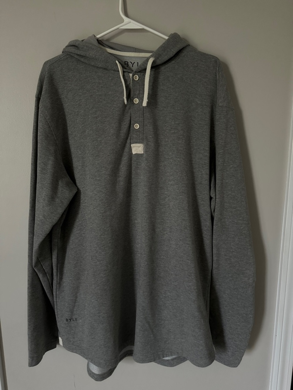 Men’s BYLT hooded shirt